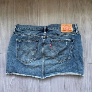 Levi’s Jean mini skirt